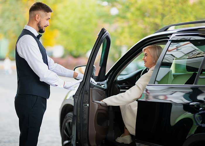 Luxury Airport Limousine Transfer Dubai