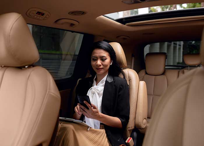 Premium Corporate Chauffeur Services in Dubai